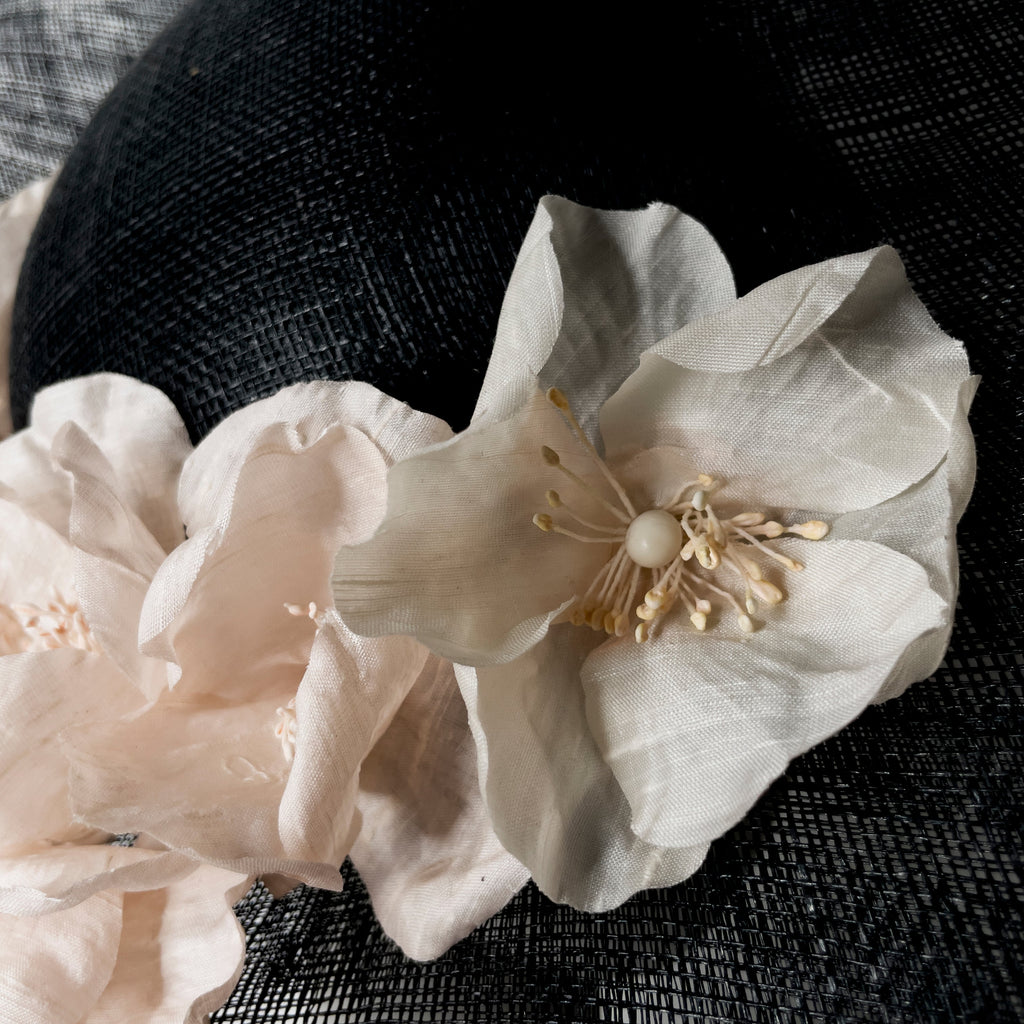 POPPY BLUSH Black curved disc with handmade silk poppies